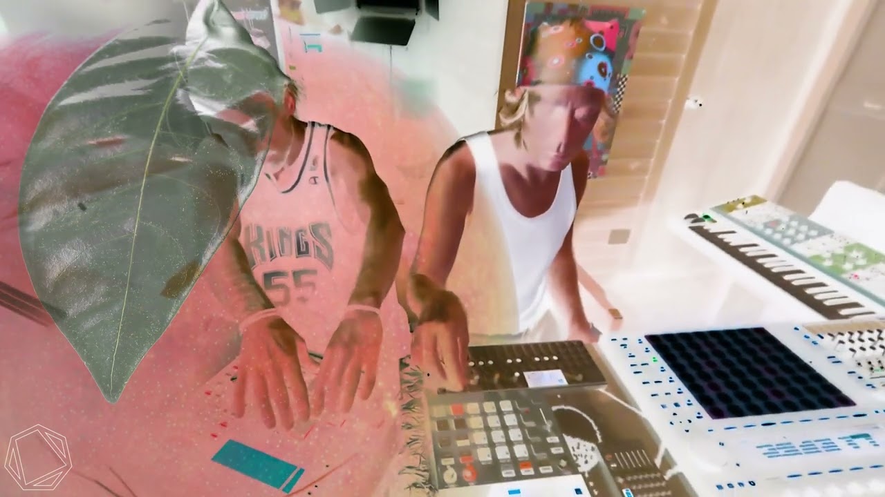 TASO + NICK HOOK Jungle Juice Vol. 1 - SMOKE OUTRO w Vizualizer