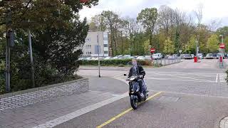 Verpleegkundige Tom begint zijn dienst in het RKZ.