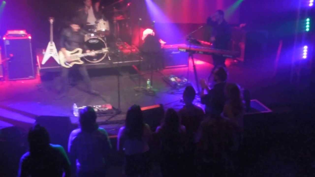 Brian Fuente - Waves (Live in Nashville)