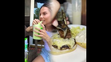 When The Mailman EATS Your Package #skit #comedy #fyp