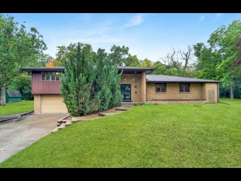 3010 Ridgeway Dr, Neenah, WI home video tour