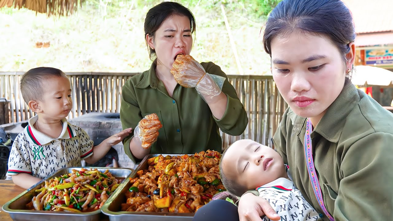 Deboned Chicken Feet in Spicy Thai Sauce – A Tasty Snack Sold at the Market with My Son