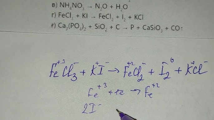 Жас мұғалім трахает оның үстелде сыныпта (HD порно онлайн)