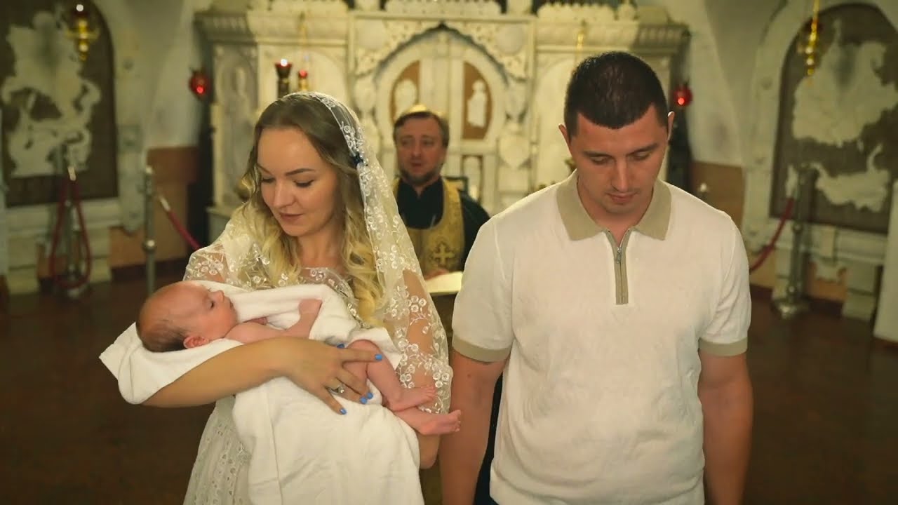 Хрещення Аріни (20.08.22)  Красива відеозйомка хрещення дитини Київ, відеооператор на хрестини.