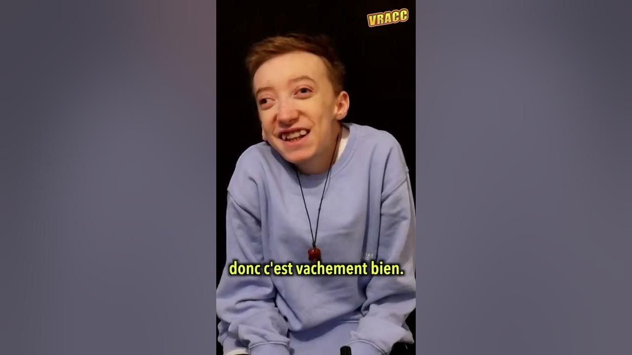 Quentin a 19 ans et il est humoriste. Atteint du syndrome de Marfan et