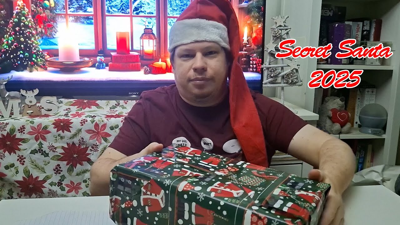 Booktube Secret Santa 2025 - Csomagbontás 🎅 | Könyvségek Kicsiny Vlogja / Ati