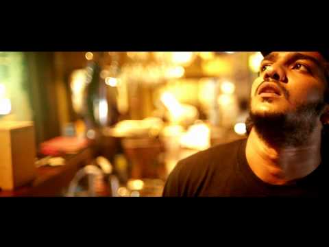 Me Ahasata Sanda Enawa - Sanath Dewapriya video thumbnail