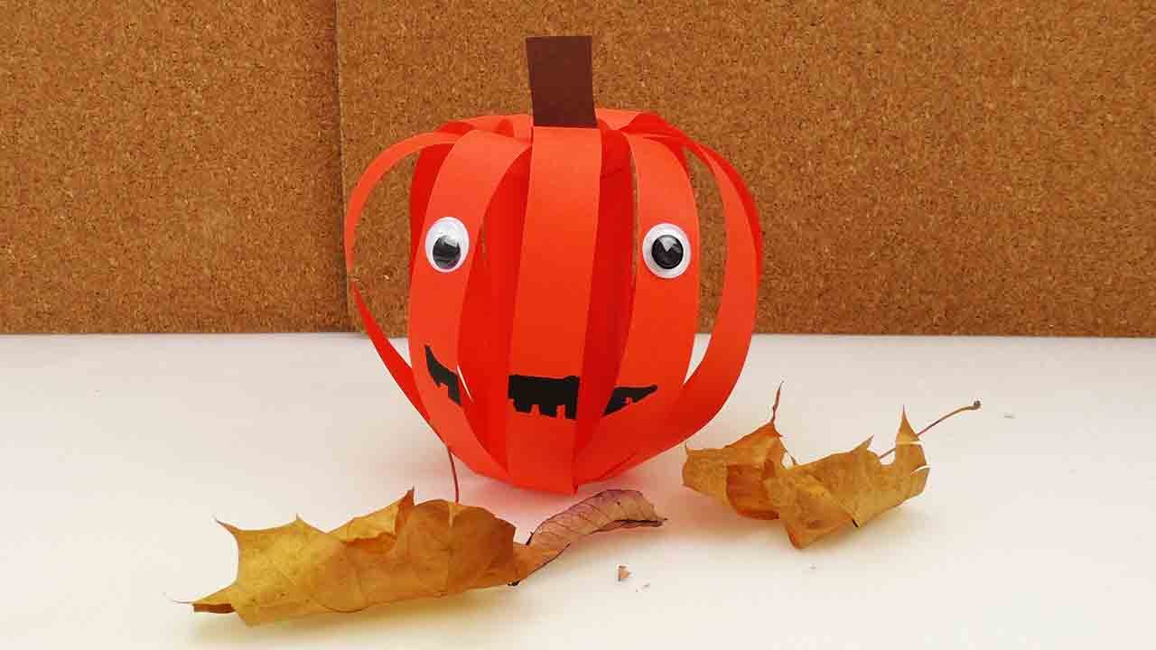 Halloween Kürbis basteln - Kürbis aus Papier einfach selber machen