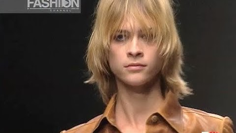 MIU MIU Fall Winter 2001 2002 Milan - Fashion Channel