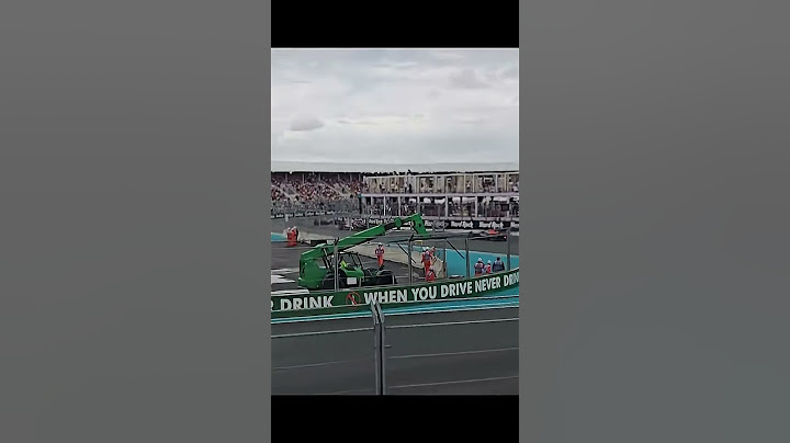 The moment Fernando Alonso crashed after battle with Liam Lawson at Miami sprint race 2025