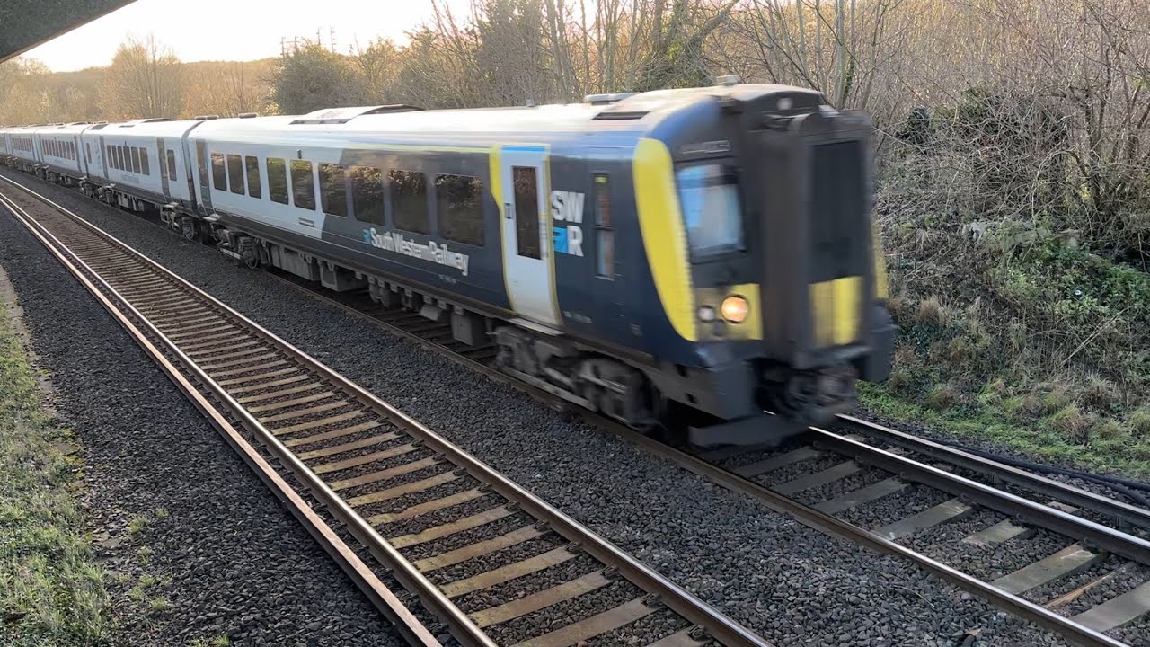 Class 444 Desiro | 444023 + 444002 | South Western Railway