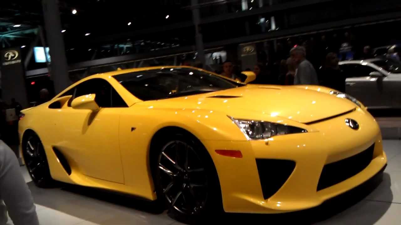 Lexus lfa yellow
