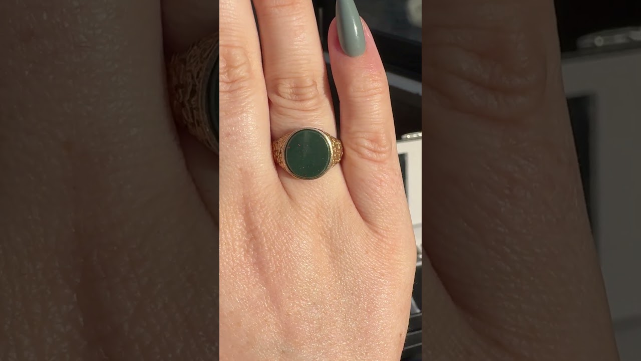 Vintage 9ct Yellow Gold And Bloodstone Floral Ring - Birmingham 1973