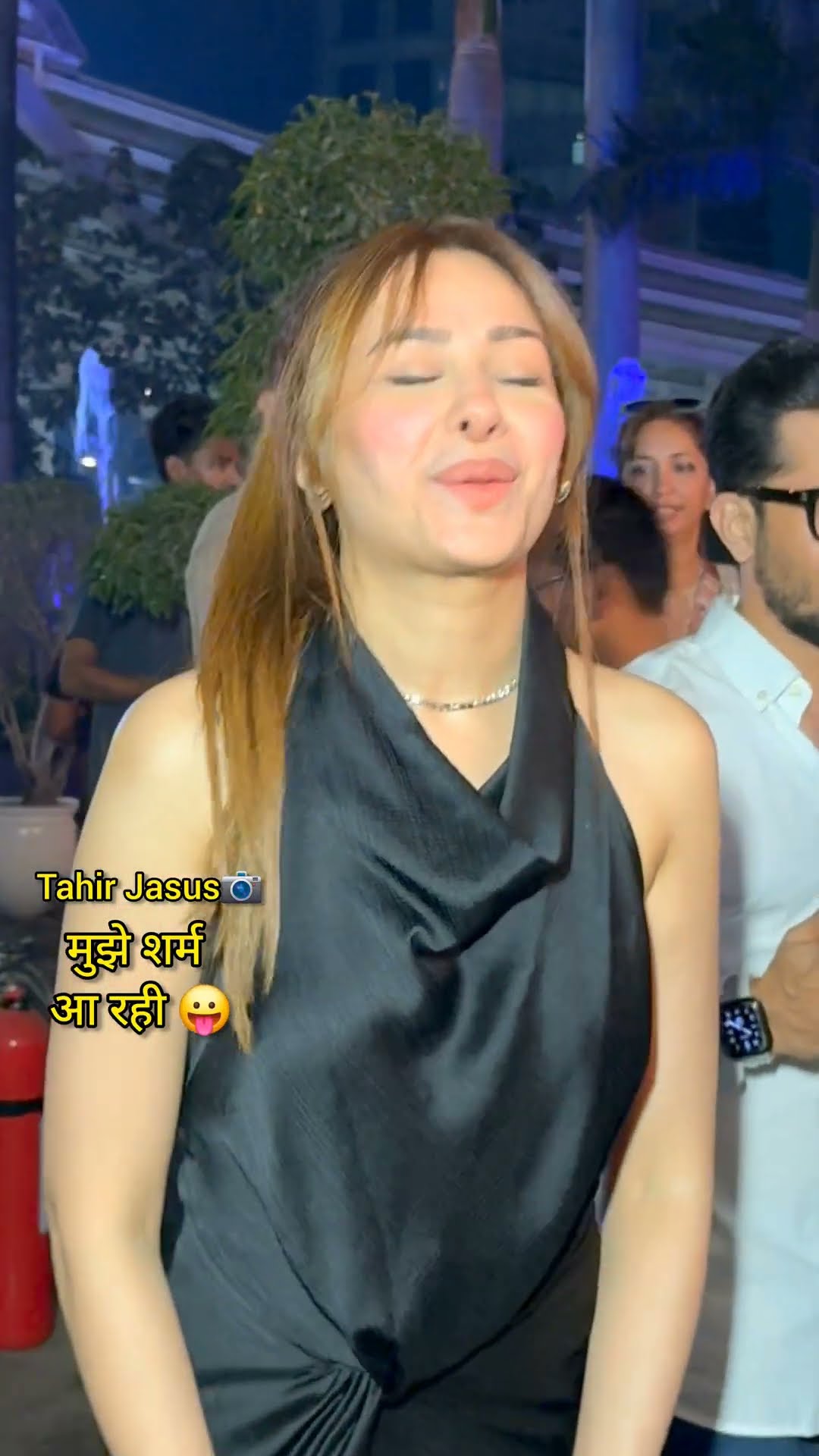मुझे शर्म आ रही ?. #mahirasharma #shorts #tahirjasus #bollywood