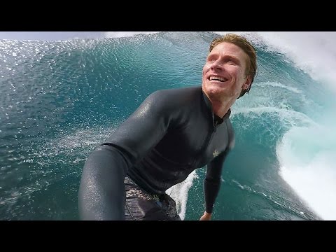 Video: Perché Il Surfista Professionista Mark Healey Fa Una Birra Alle Cinque