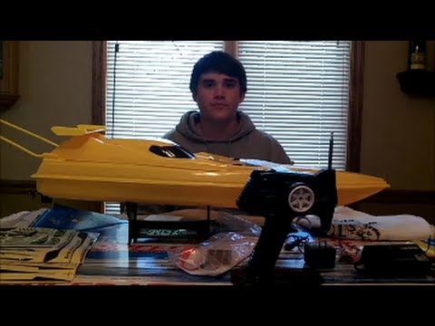 RC FISHING BOAT!!! Unboxing/Review 