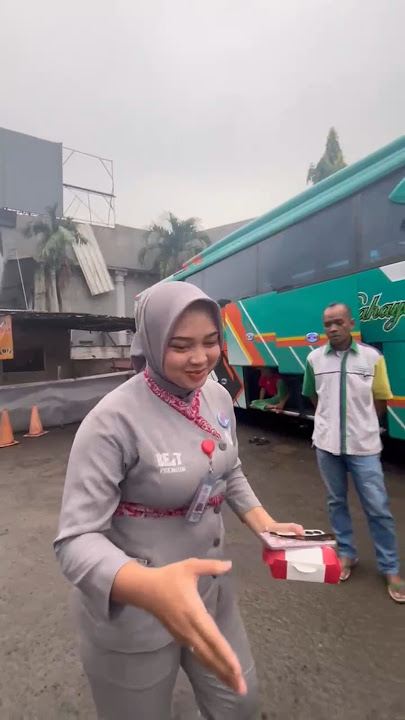meet sis angel 🤩 beautiful flight attendant of the best premium bus who is always full of smiles ...