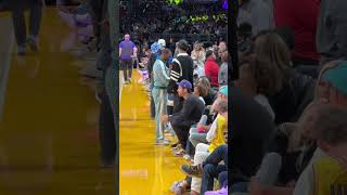 Kyrie Irving, Rich Paul Have Secret Conversation During Lakers-Grizzlies