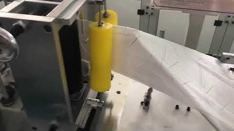 Automatic N95 head loop folding mask machine