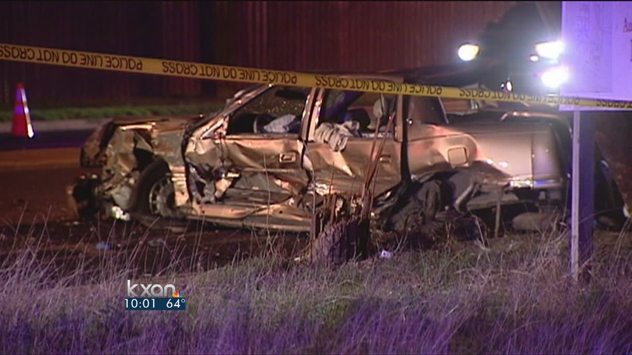 Man ejected from car in South Austin - YouTube