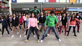 UK&#39;s Biggest Bollywood Flash Mob in Wembley Central