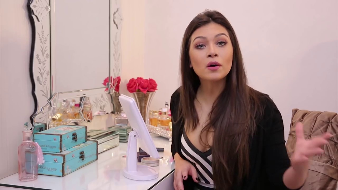 Como eu desenho minha sobrancelha - Flavia Pavanelli