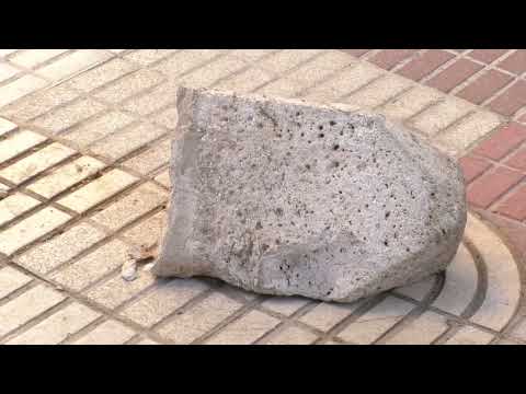 Derribo Hito c/ Real por Acto Vandálico Noticia Informativos 01/02/2022