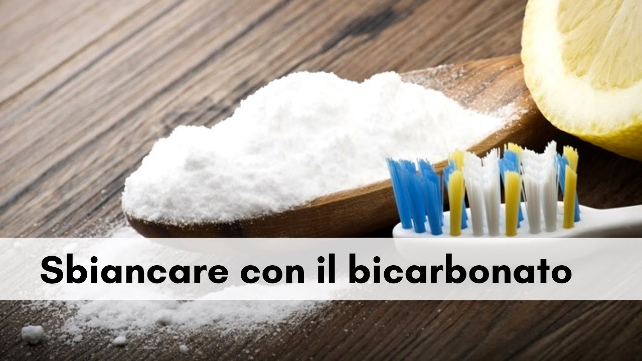 come sbiancare i denti con il bicarbonato