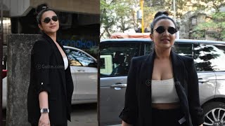 Parineeti Chopra Saloon Going Hot Photos