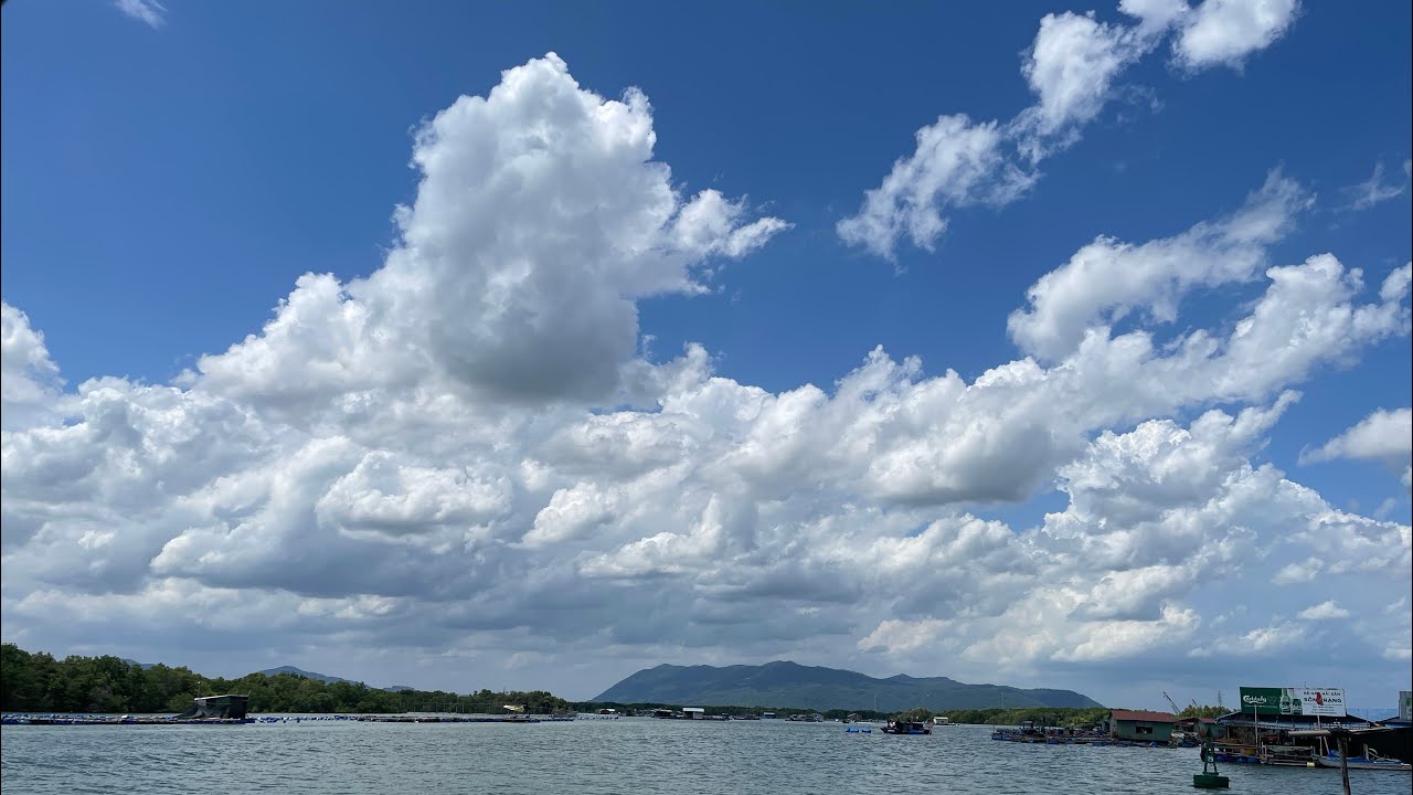 Sài Gòn- Vũng Tàu cuối tháng 10 ngày nắng đêm mưa 