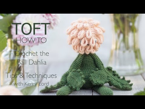 TOFT Alexandra's Garden Flowers Crochet Book