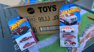 Lamley Unboxing: Hot Wheels 2023 J Case with a crazy cool error!