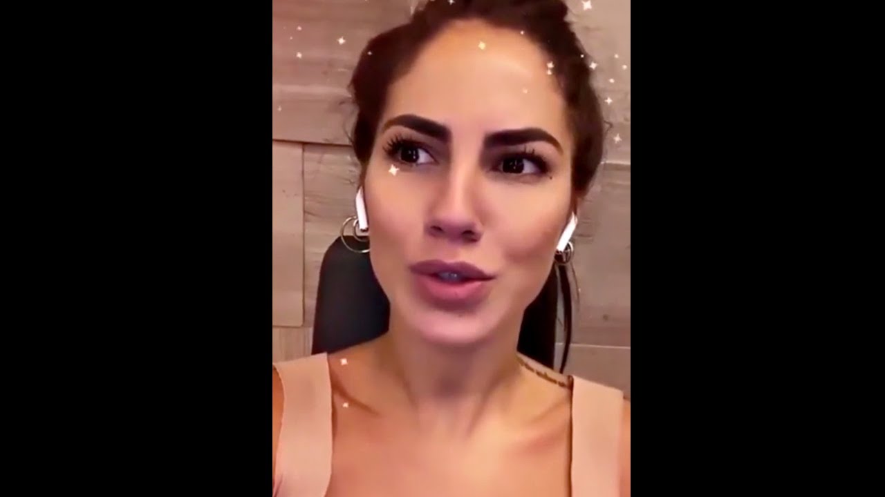 Il libro di Giulia De Lellis tradotto all'estero! STORIES