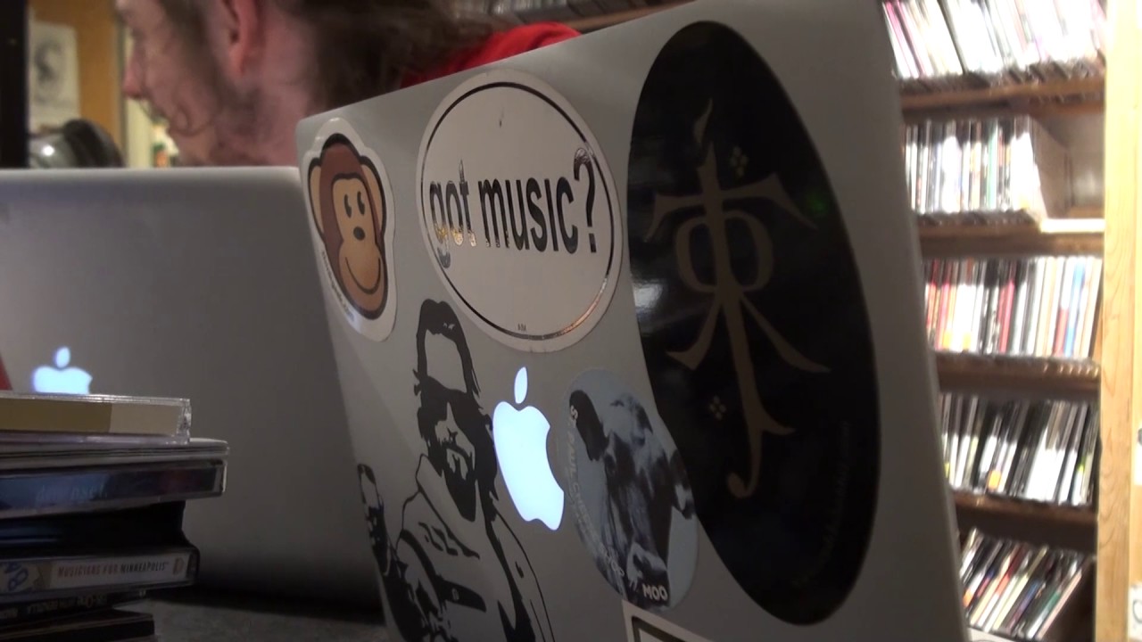 WMCN -- Macalester's Student Radio Station