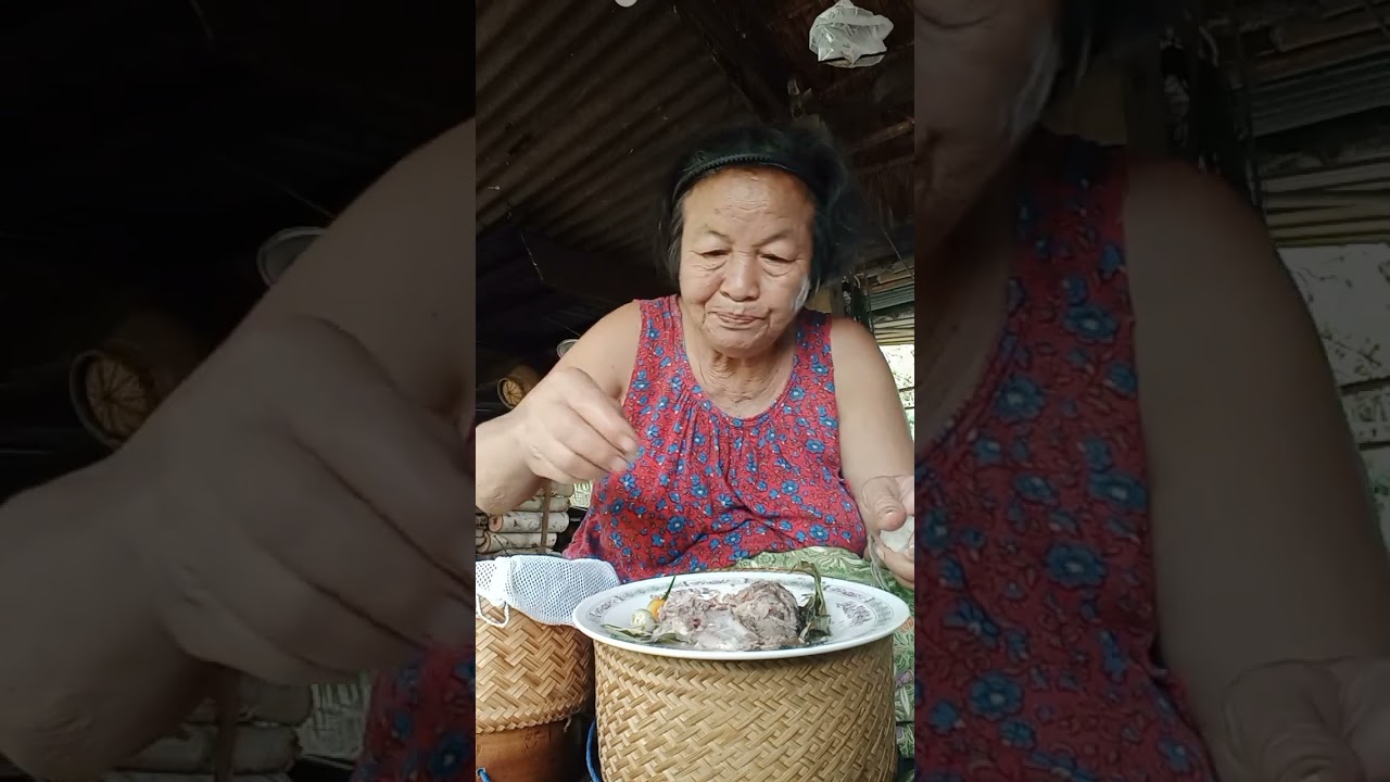 กินข้าวทอดส้ม