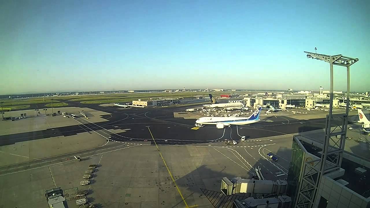 Hot Sunday Morning - Frankfurt Airport Timelapse