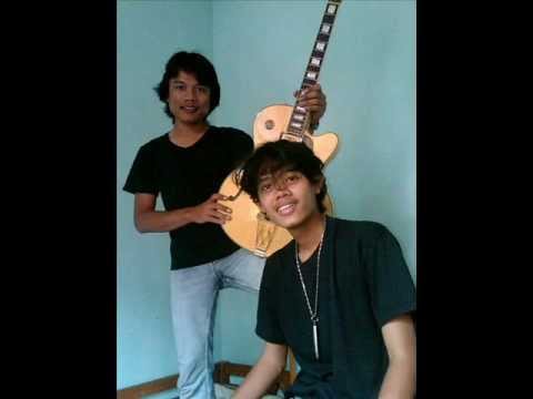 Ku Ingin Kau Selalu Di Sini (lirik)
