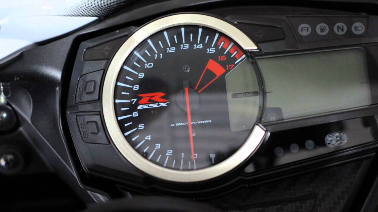 Suzuki GSXR600 2014, adjust your rearsets and shiftchange lights