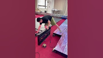 LED floor tiles feature a modular design for quick installation and removal.#ledfloor #stagedesign