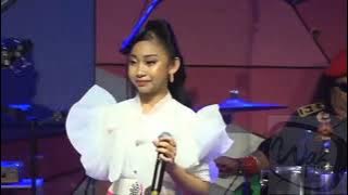 Damia Daniela Azrid & Kipidap Family Band - Ada Ubi Ada Batas