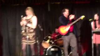Flu Fighters' Shake It Off