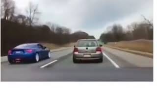 Ekrem Abi Her Delikanlının Bir Gelişi Vardır