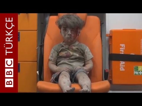 Suriye'deki yıkımın simgesi Ümran'ın kurtarılma anı - BBC TÜRKÇE