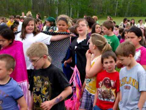 LAKE SUPERIOR ELEMENTARY SCHOOL POW-WOW .AVI