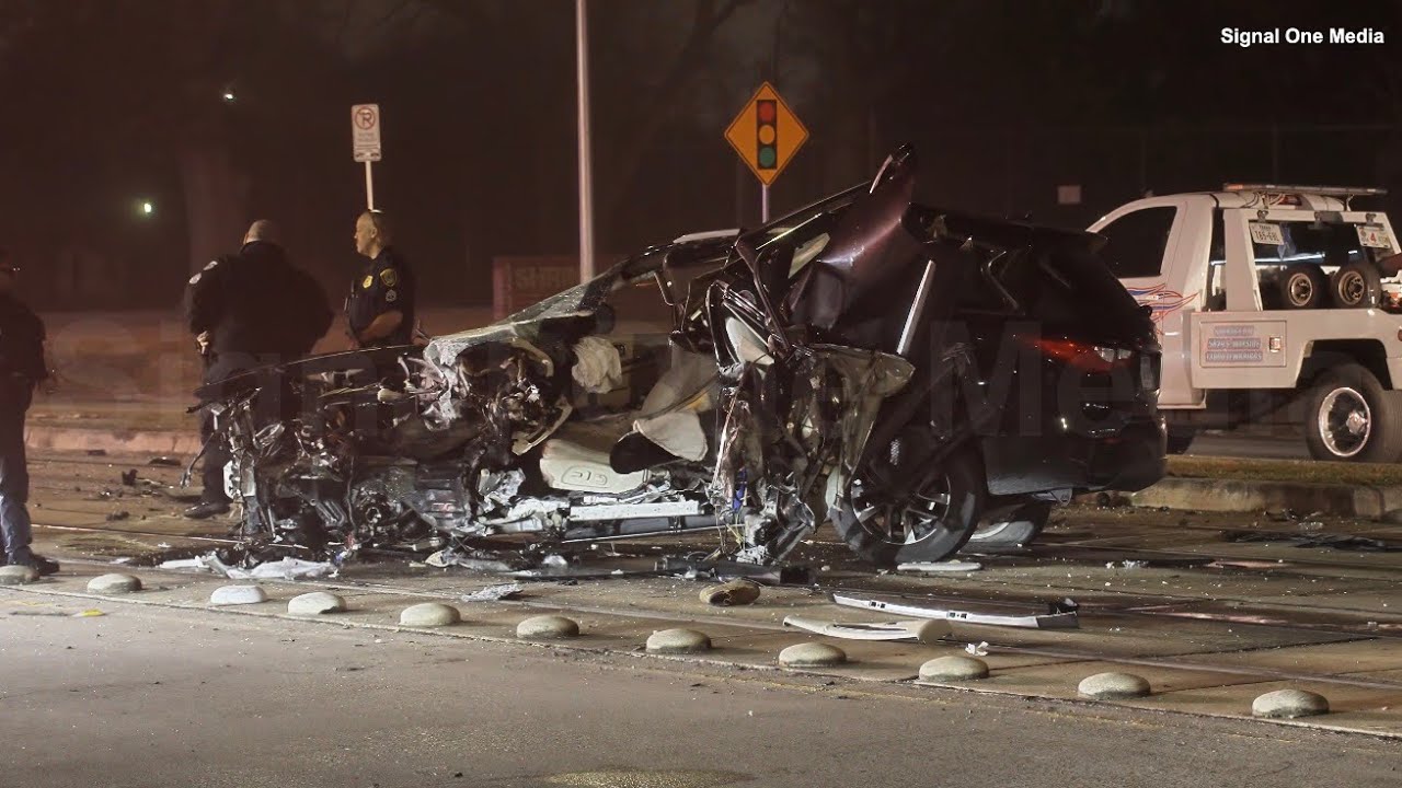 Single Vehicle Crash w/Driver Extrication - Raw Footage