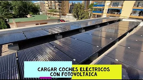 ¿Cuántos paneles solares hacen falta para cargar un Tesla?