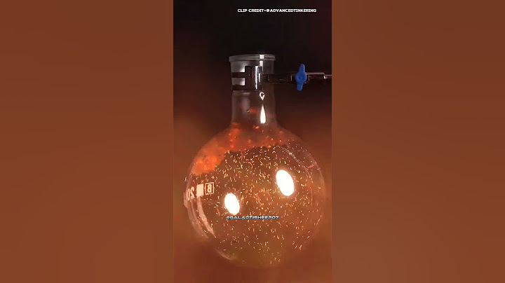 Fireflies in a flask reaction #science #sciencefacts