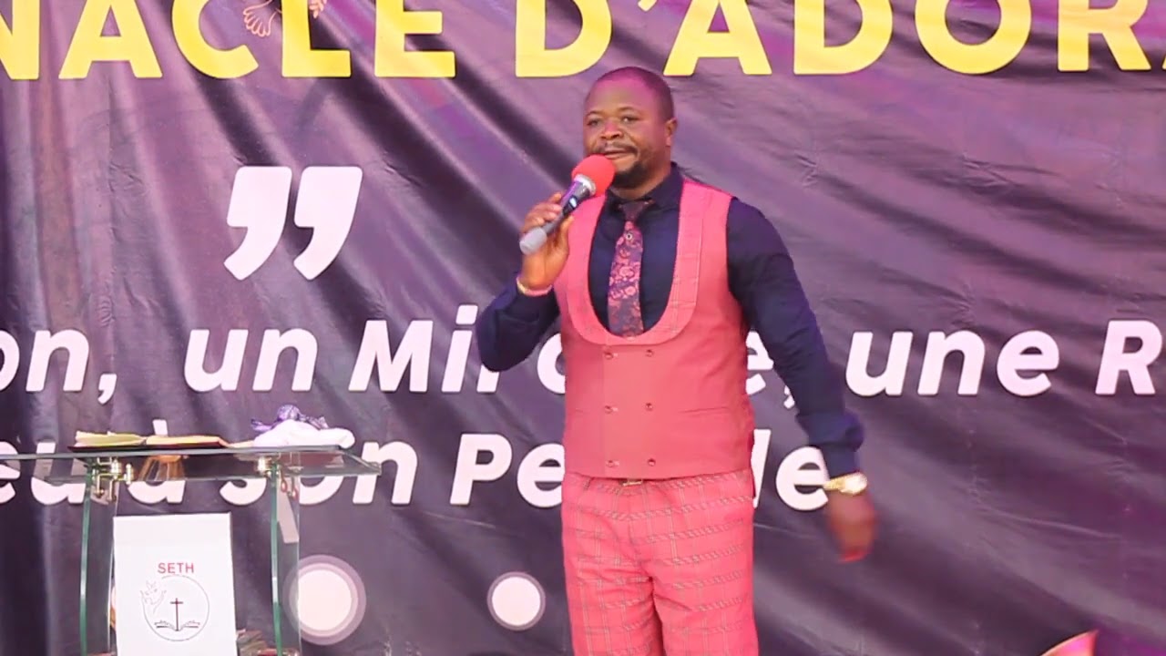 La femme enveloppée du soleil