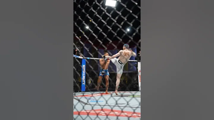 HOLY SH*T! HEAD KICK KNOCKOUT 😲 #ufcvegas112