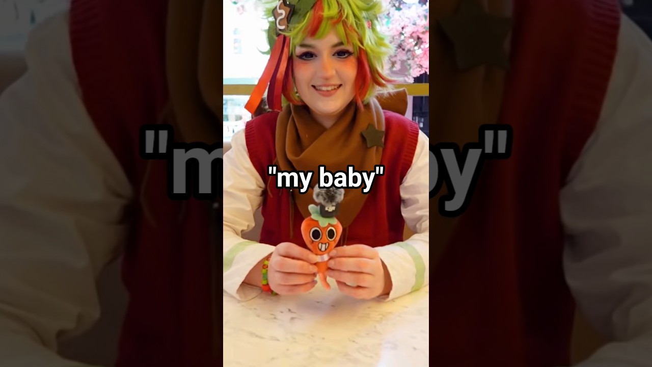 we need more merch 😤 @cospaste #dandysworld #roblox #gaming #cosplay #comiccon